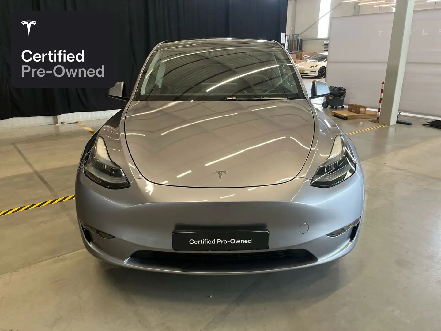 Tesla Model Y Long Range AWD "Certified Pre-Owned" Argent - 2