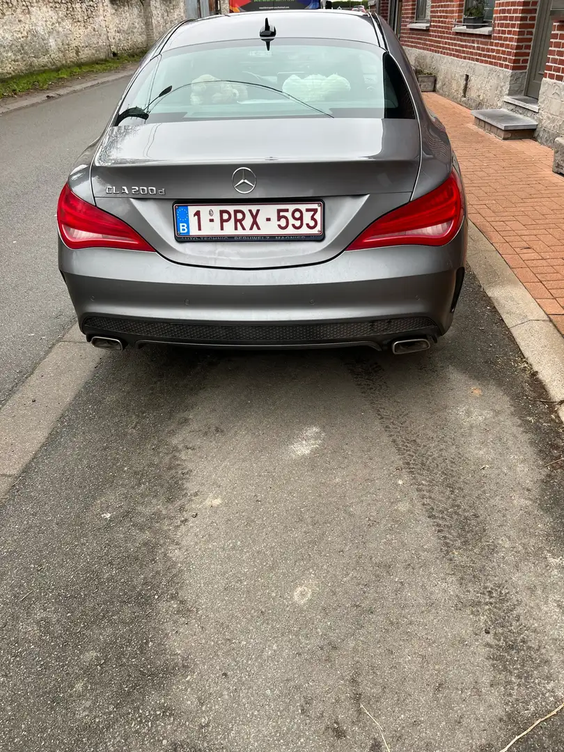 Mercedes-Benz CLA 200 Grijs - 2