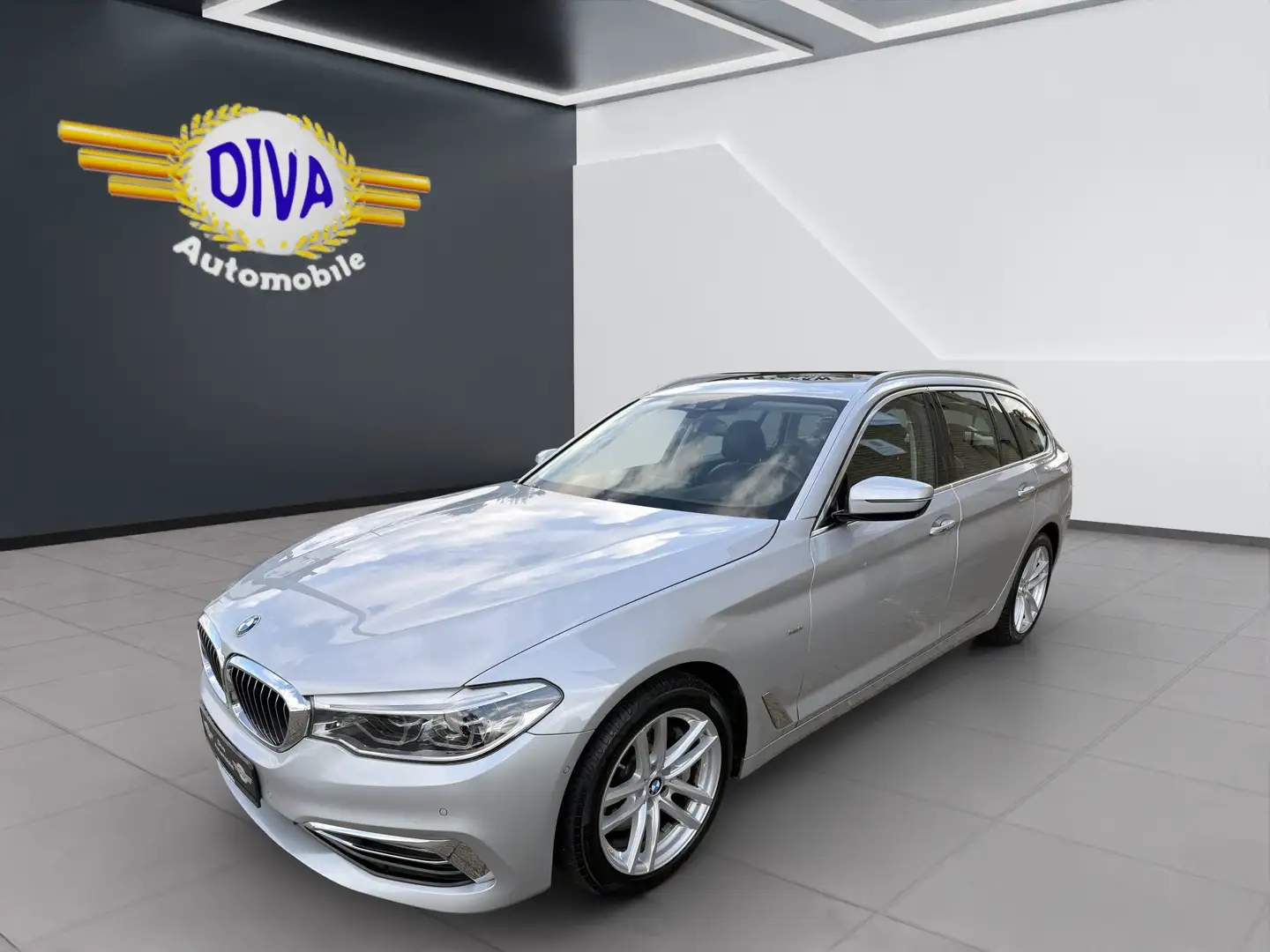 BMW 530 530 d xDrive Luxury Line Gris - 1