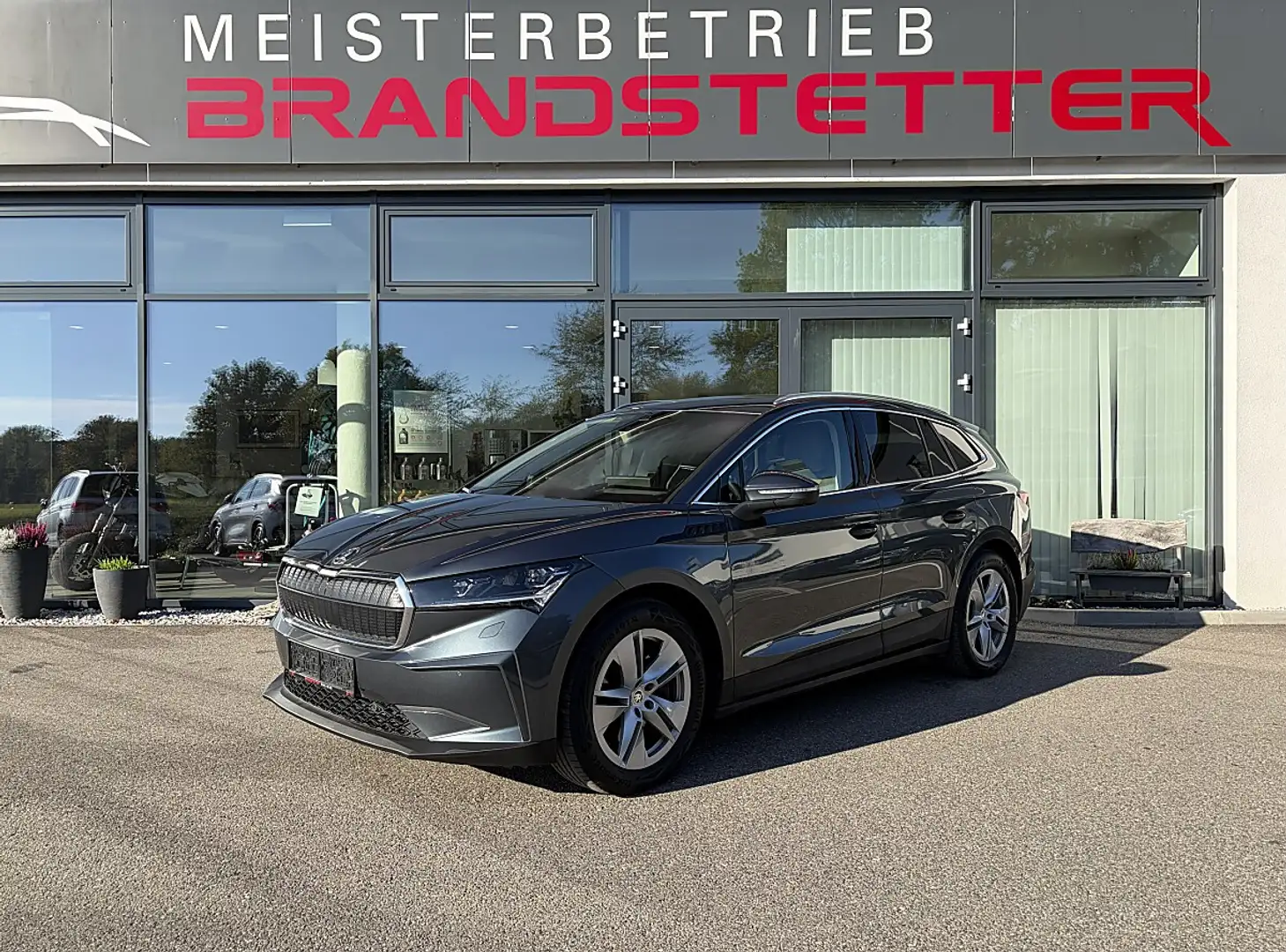 Skoda Enyaq iV 80 82kWh Grau - 1