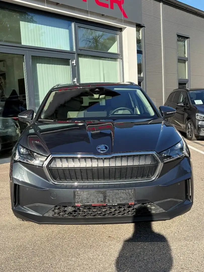 Skoda Enyaq iV 80 82kWh Grau - 2
