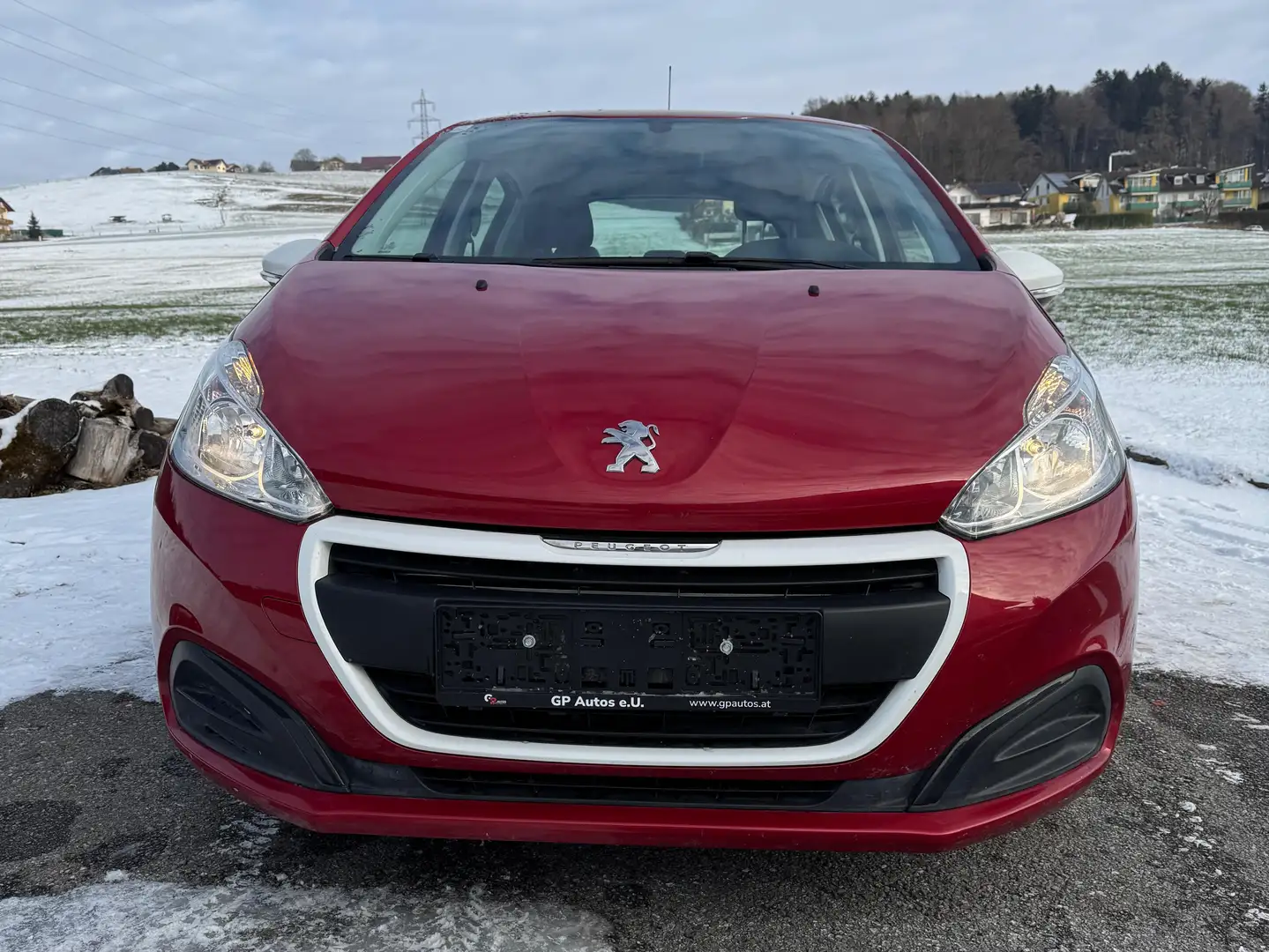 Peugeot 208 1,0 - Erstbesitz, jährliche Service bei Peugeot Rot - 2