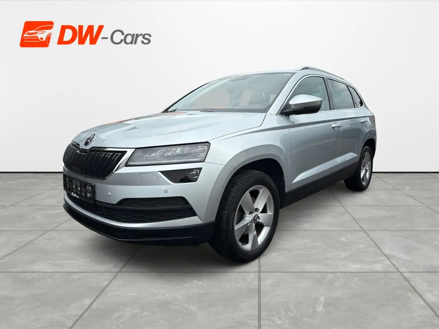 Skoda Karoq 1.5 TSI Style DSG LED Navigation Silber - 1