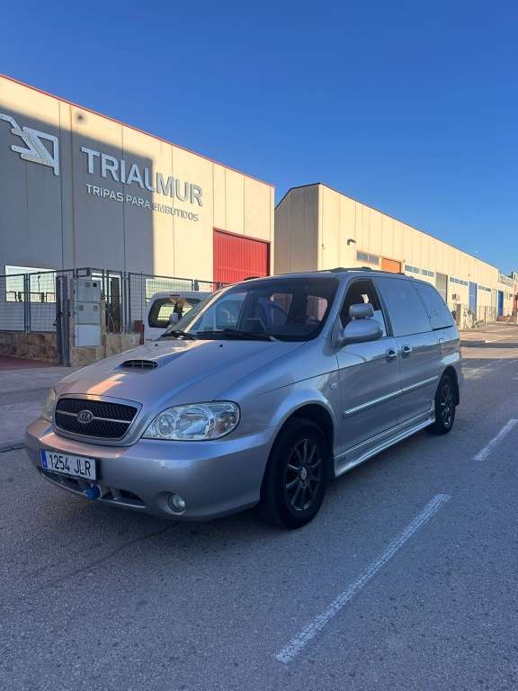 Kia Carnival 2.9CRDI EX - foto 1