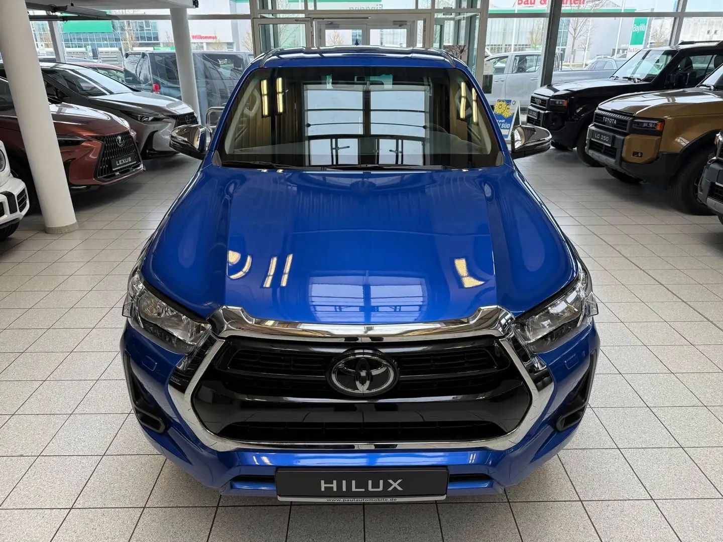 Toyota Hilux HILUX 4x4 EXTRA CAB-AUTOMATIK-COMFORT-MOD. 2025 Blau - 2