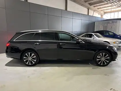 Annonce voiture d'occasion Mercedes-Benz E 300 - CARADIZE
