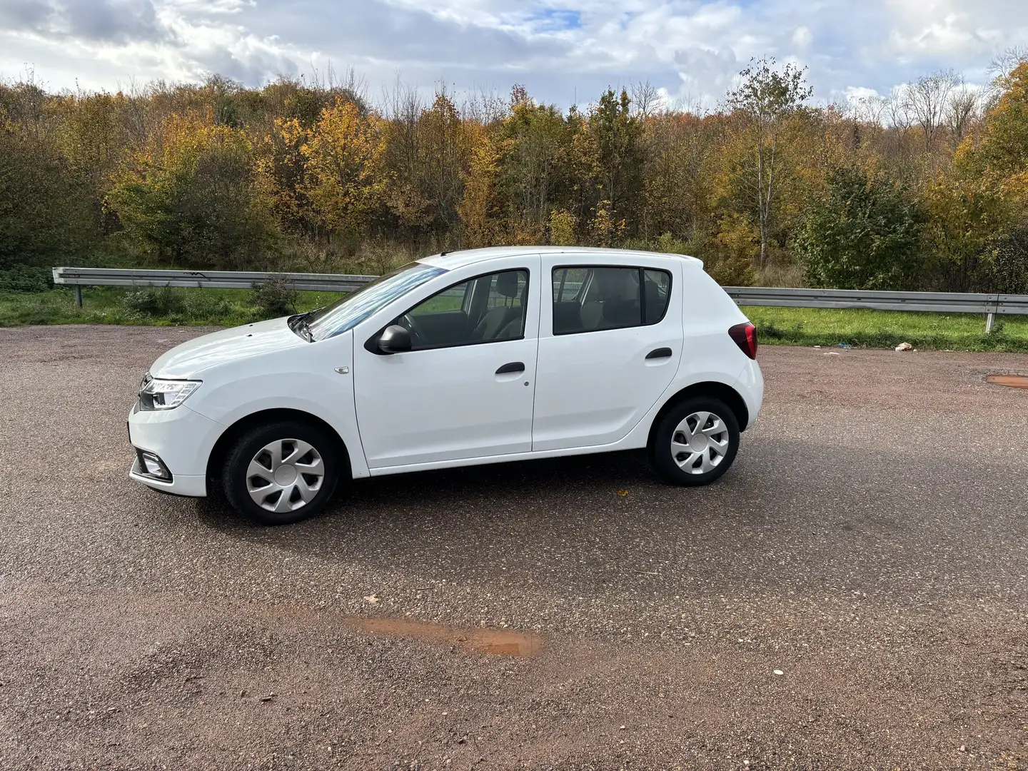 Dacia Sandero Essential Белый - 2