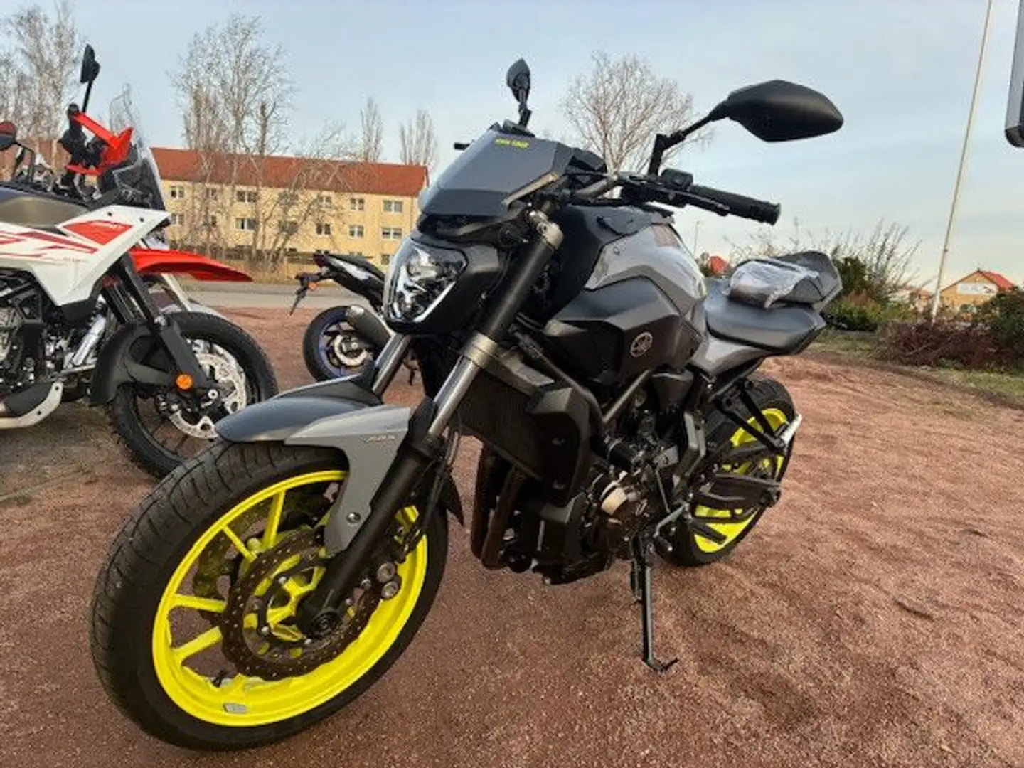 Yamaha MT-07 SHARK-Anlage Grigio - 2