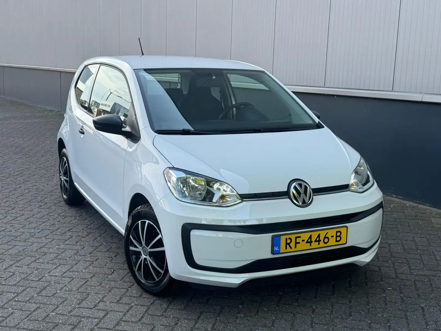 Volkswagen up! 1.0 BMT take up! 48643km NAP Airco Nieuwe apk Star Weiß - 2