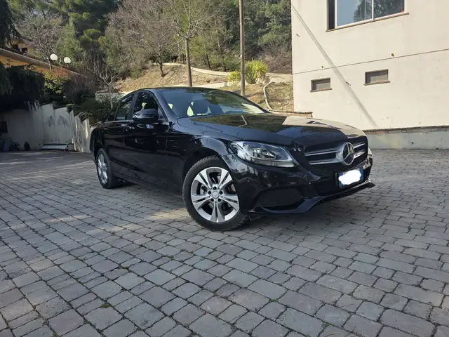 Mercedes-Benz C 220