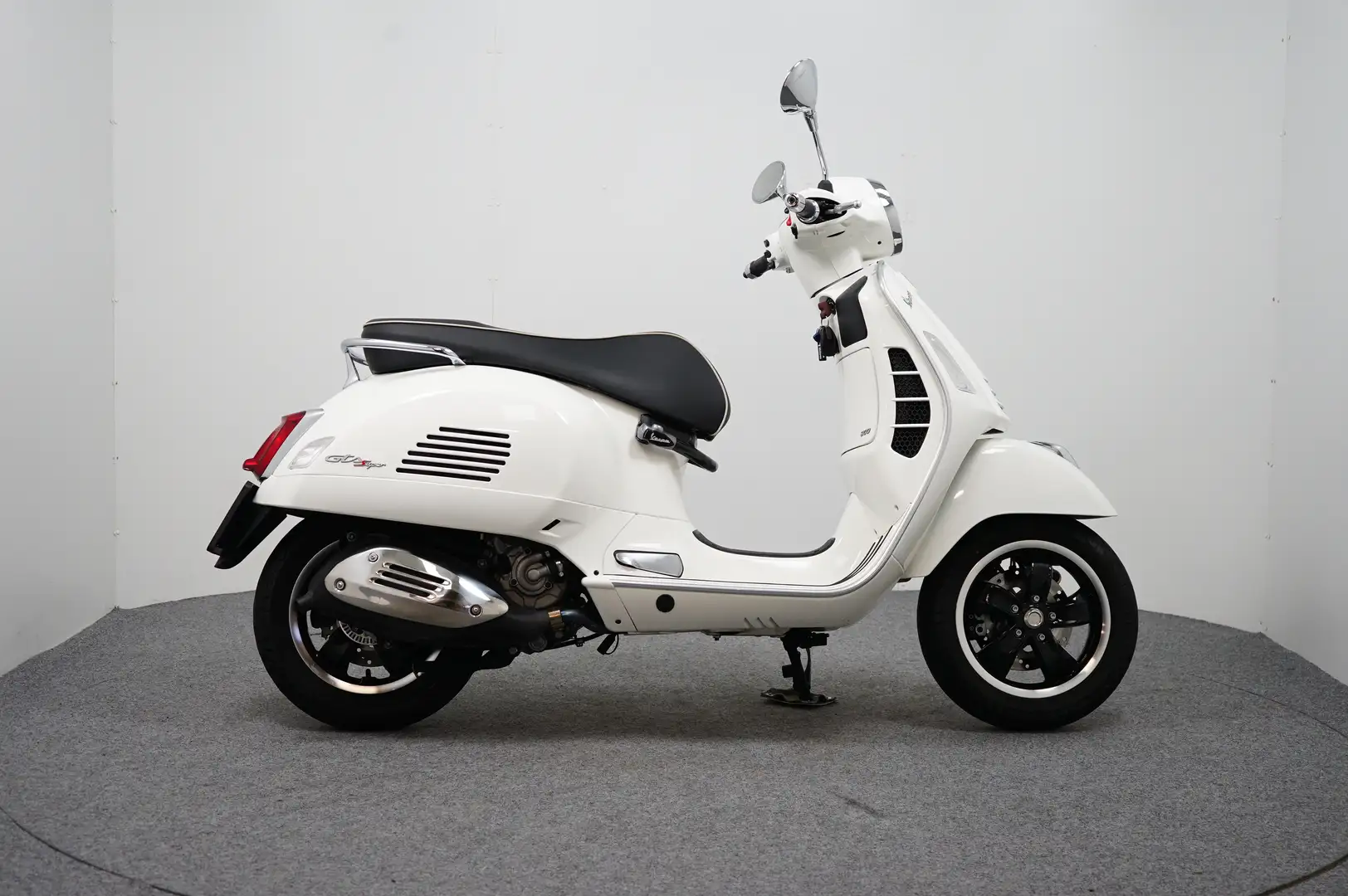 Piaggio GTS 300 HPE: GERESERVEERD RD Blanco - 1