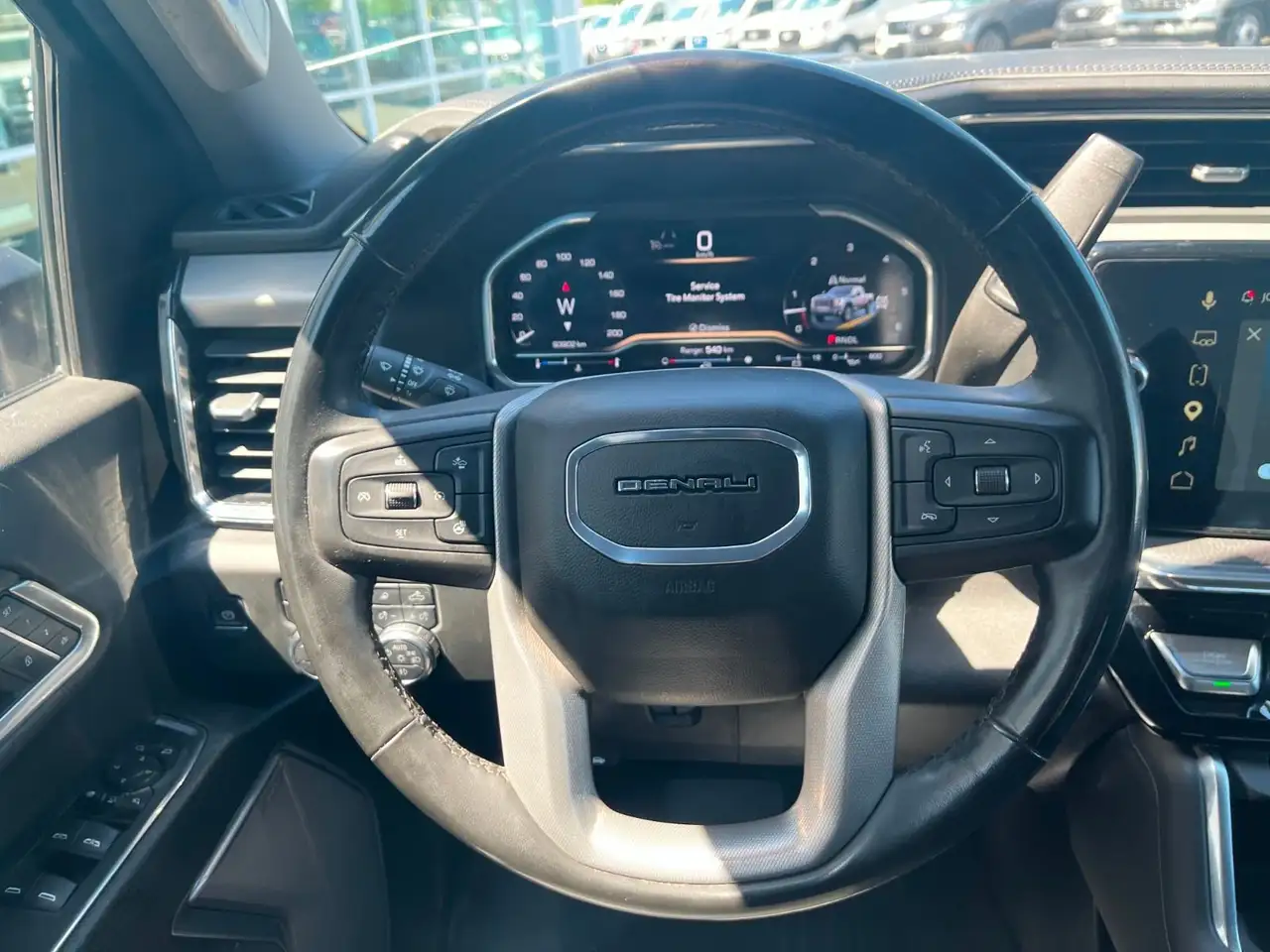 GMC Sierra 3500HD снимка GMC Sierra 3500HD