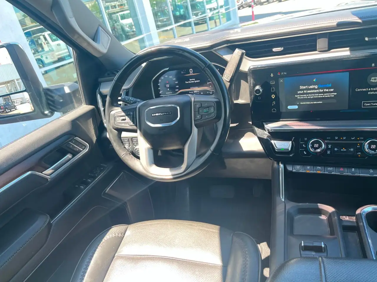 GMC Sierra 3500HD снимка GMC Sierra 3500HD