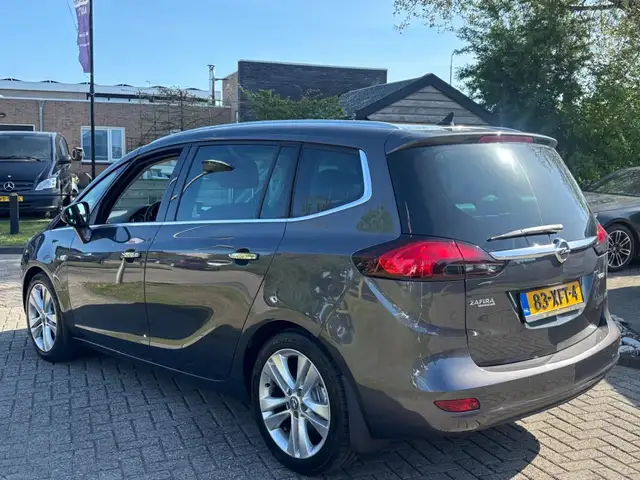 Opel Zafira Tourer view 7