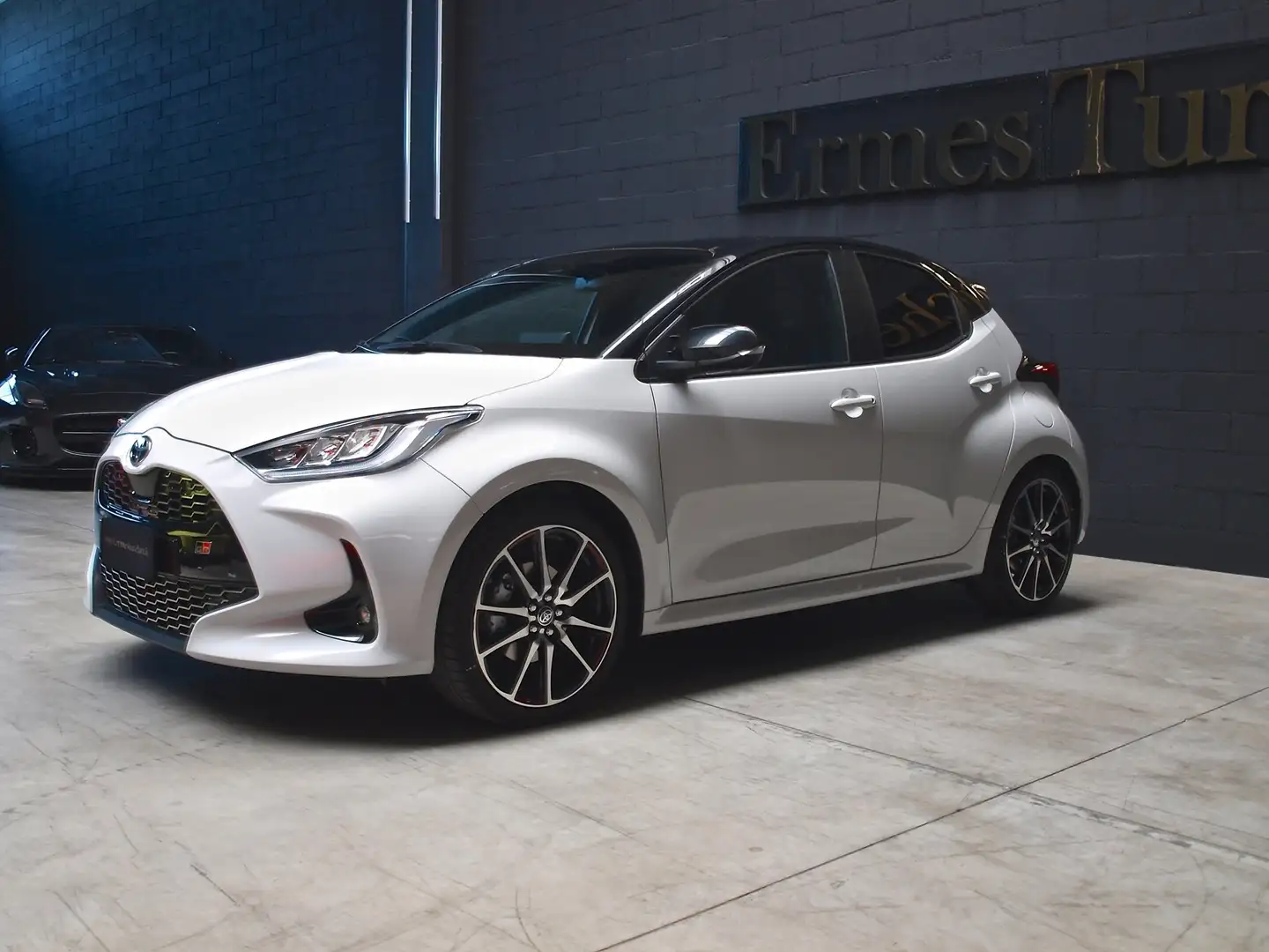 Toyota Yaris GR Sport, Italiana, Service Toyota, a Pordenone. Bianco - 2