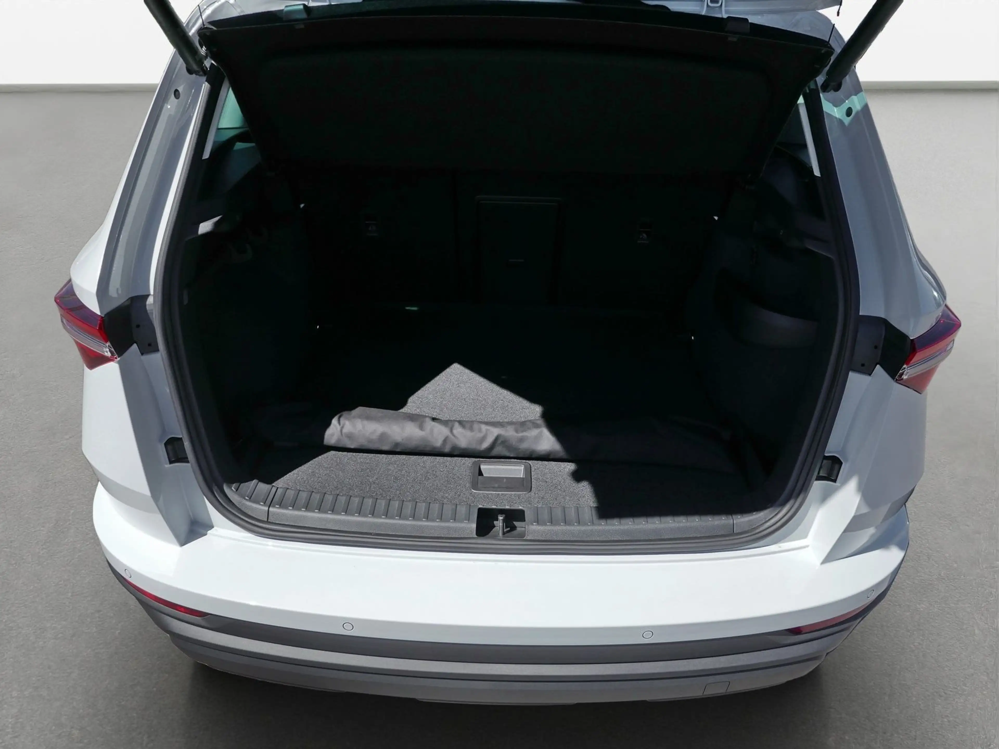 Skoda Karoq Tour 1.5 TSI DSG AHK|pACC|MATRIX|RFK — photo 11