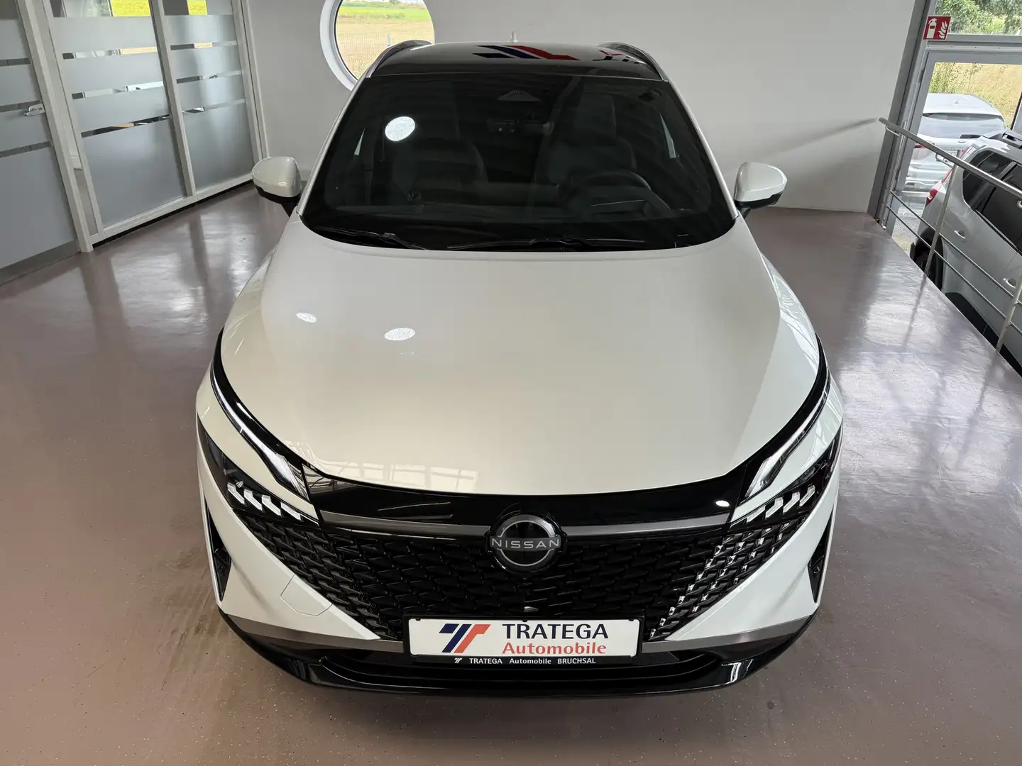 Nissan Qashqai 1,3 l Mild-Hybrid Autom.TeknaPano Bose Wit - 2
