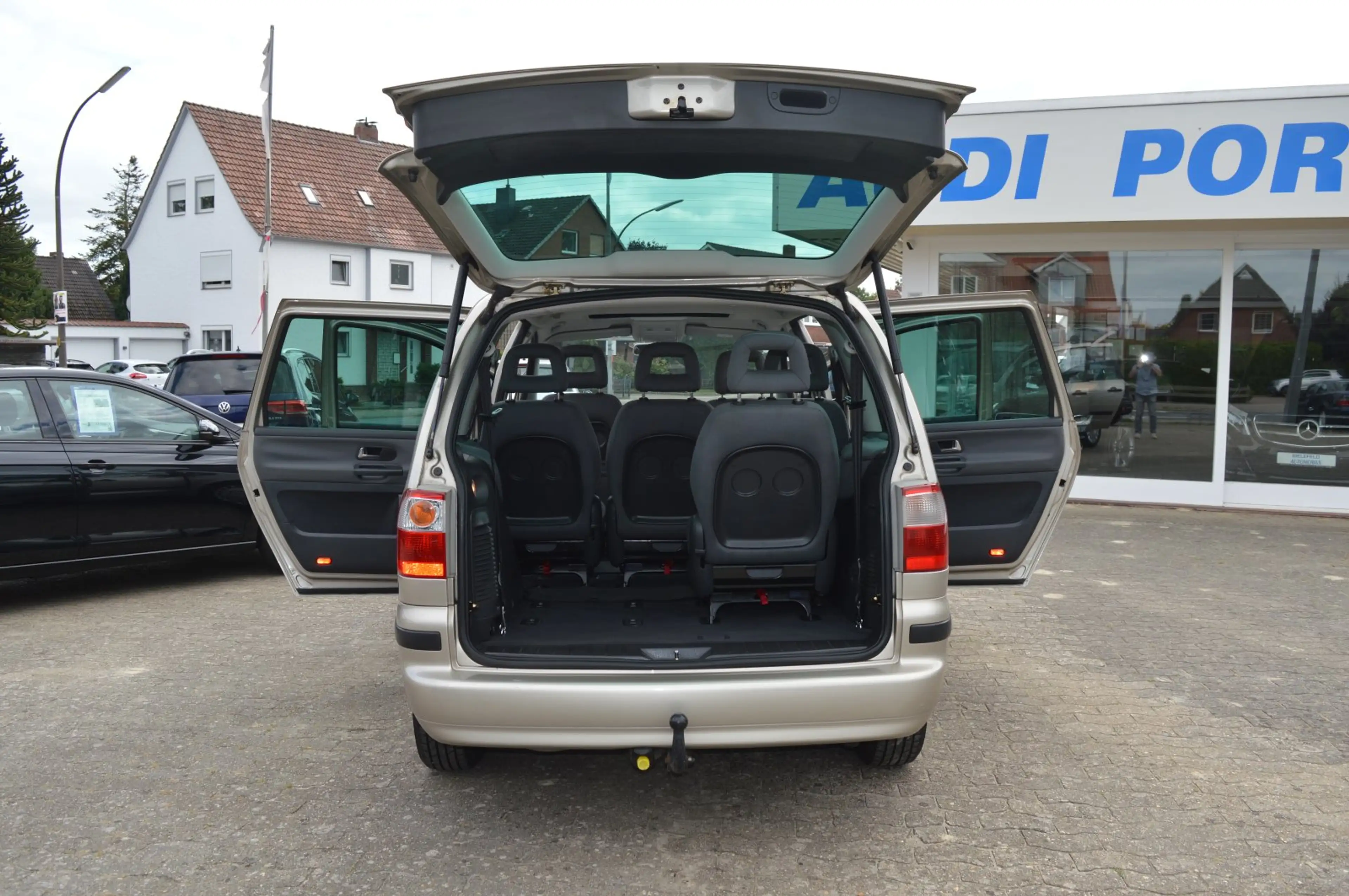 Ford Galaxy 2.3 16V 6-Sitzer 1. Hand/AHK/GSHD/Radio/CD/SH/Reif — photo 7