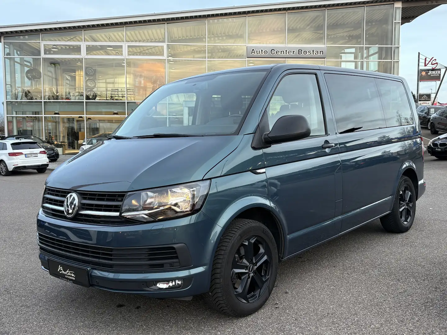 Volkswagen T6 Multivan KAMERA/NAVI/DSG/STANDHZ/AHK/SSD Vert - 2