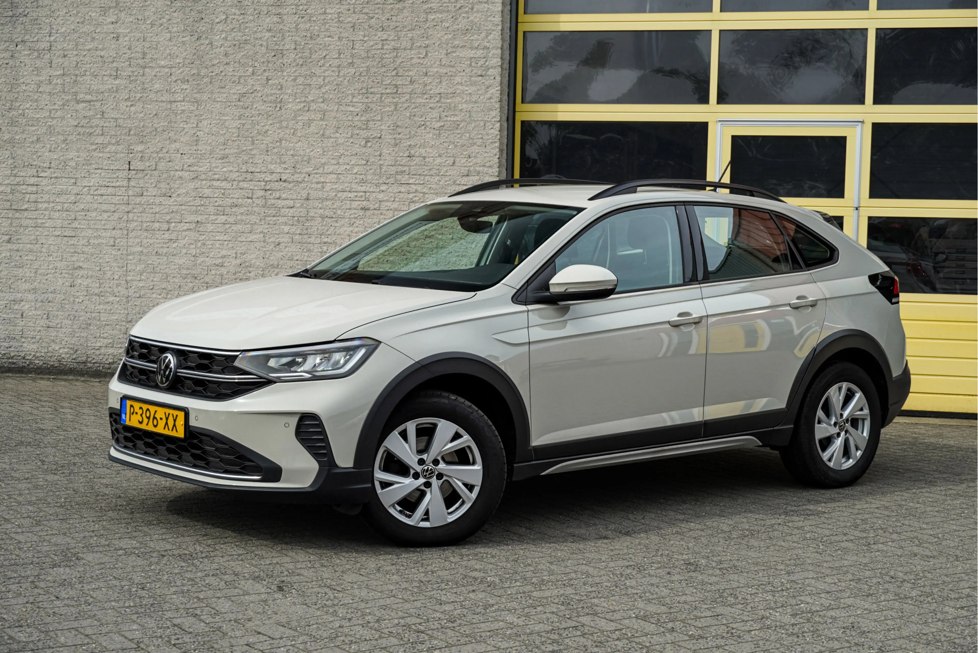 Volkswagen Taigo 1.0 TSI Life BJ2022 Led | LMV | App-Connect | PDC — photo 2
