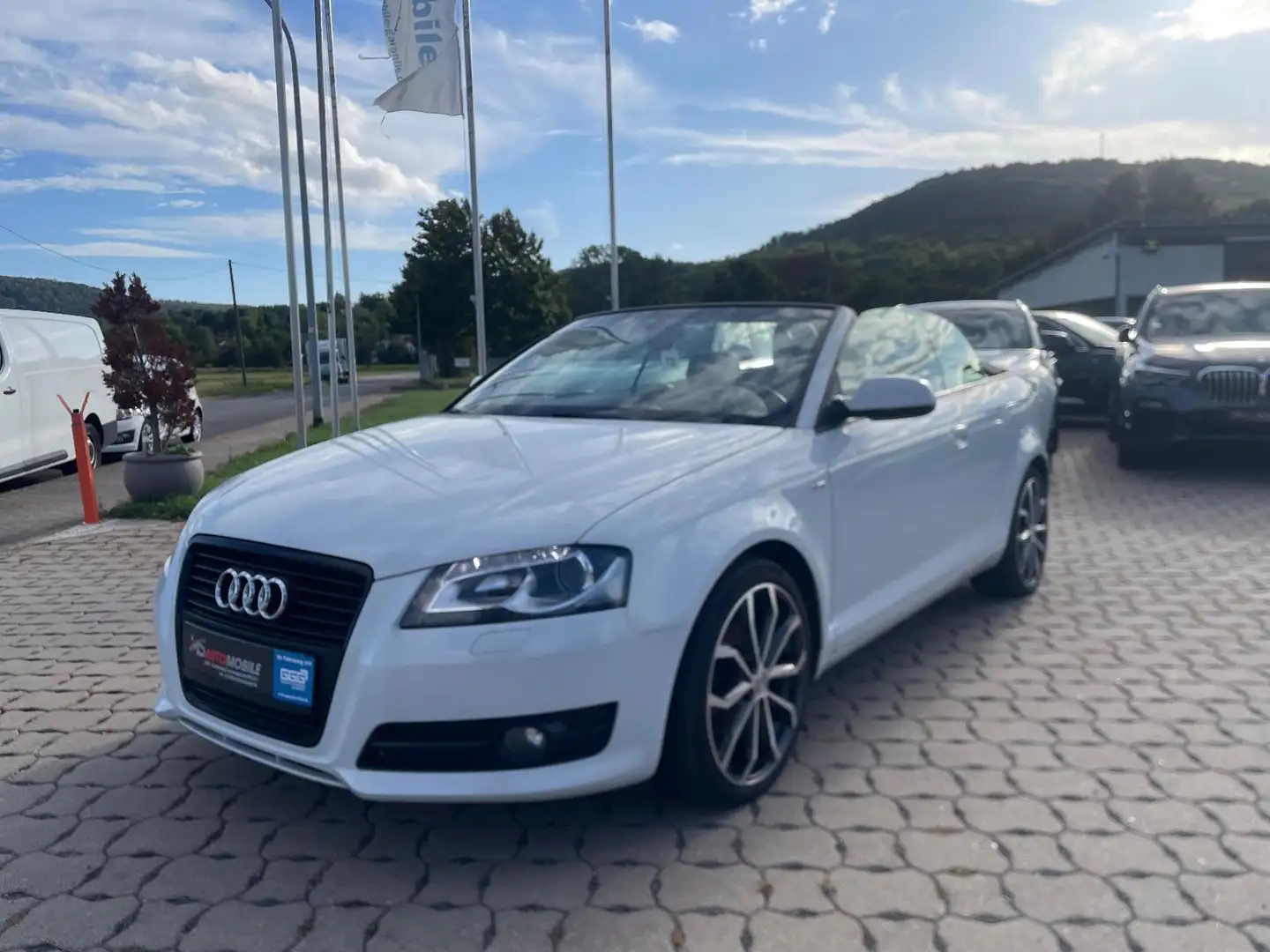 Audi A3 Cabriolet Ambition+KLIMA+NAVI+SHZG+BI-XENON Blanc - 1