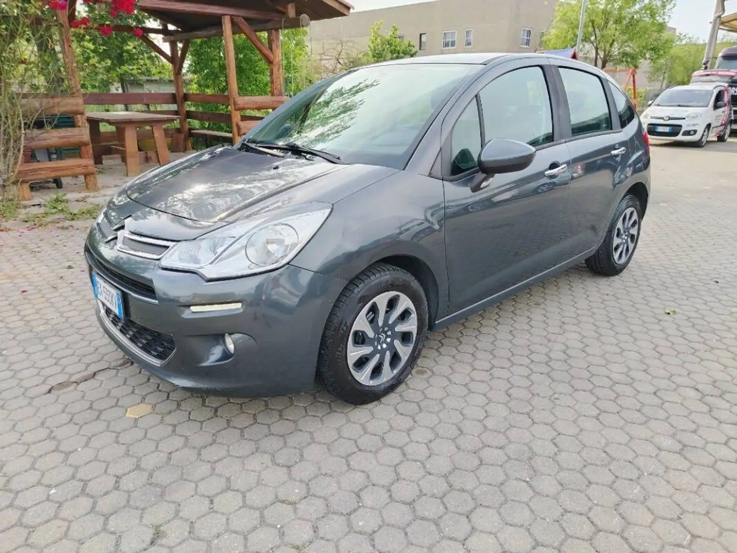 Citroen C3 1.4 hdi Exclusive 70cv FL Gris - 1