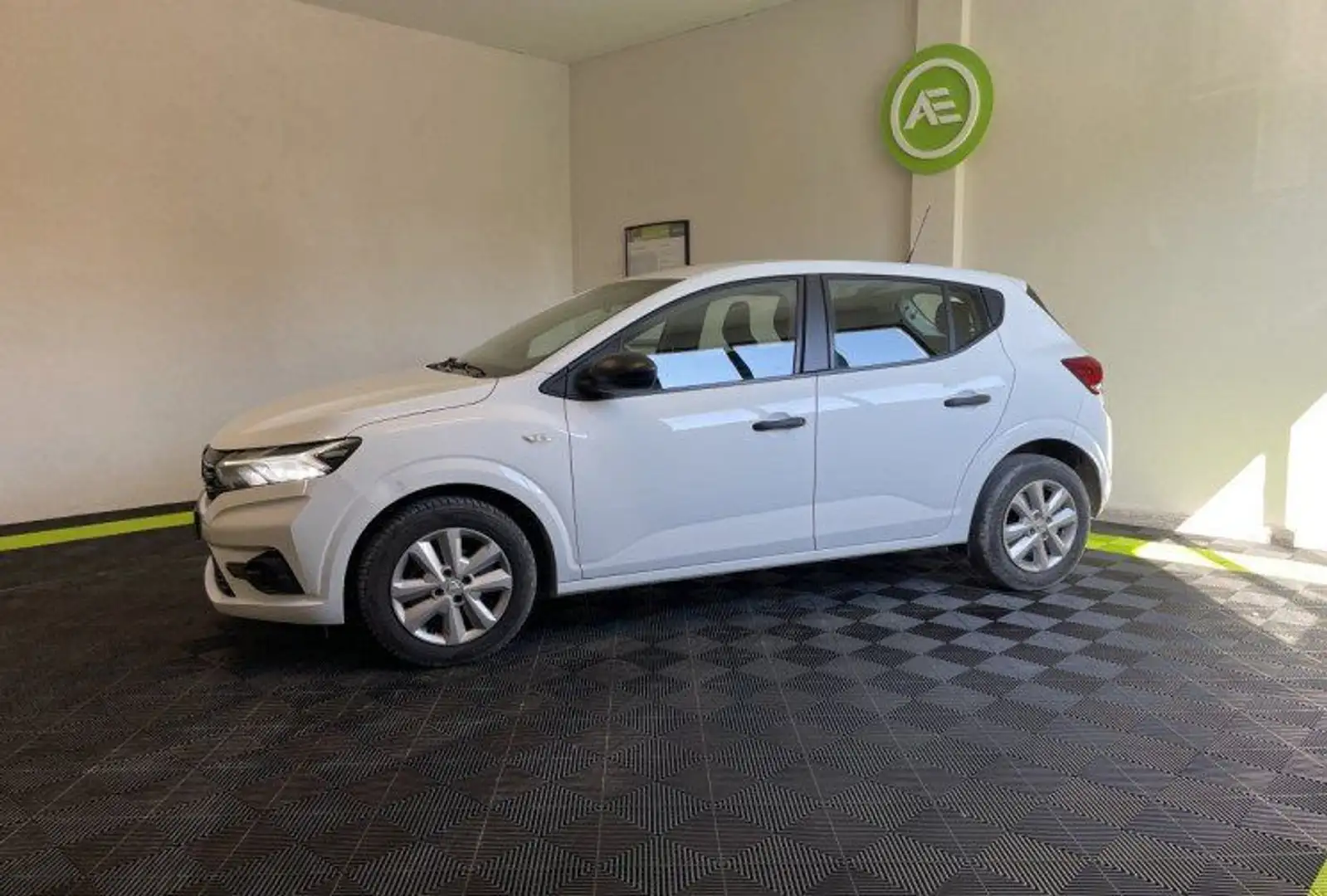 Dacia Sandero III (BJI) 1.0 SCe 65ch Confort / Suivi entretien c Blanco - 2