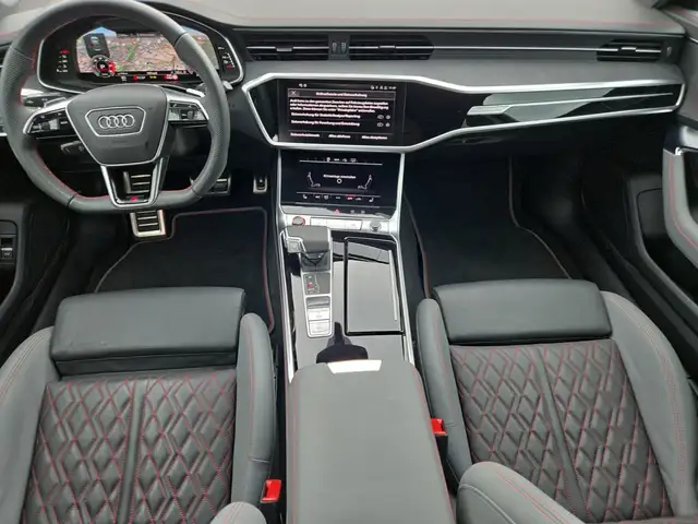Audi S6 view 8