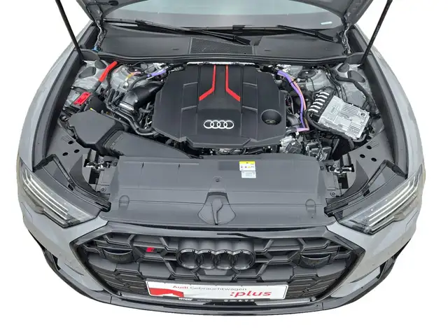 Audi S6 view 12
