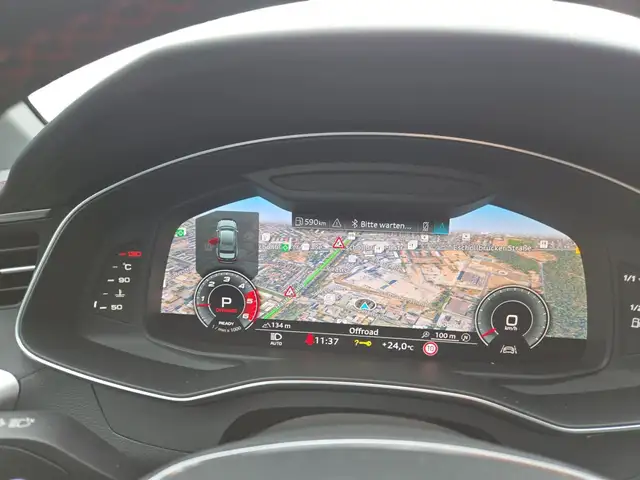 Audi S6 view 9