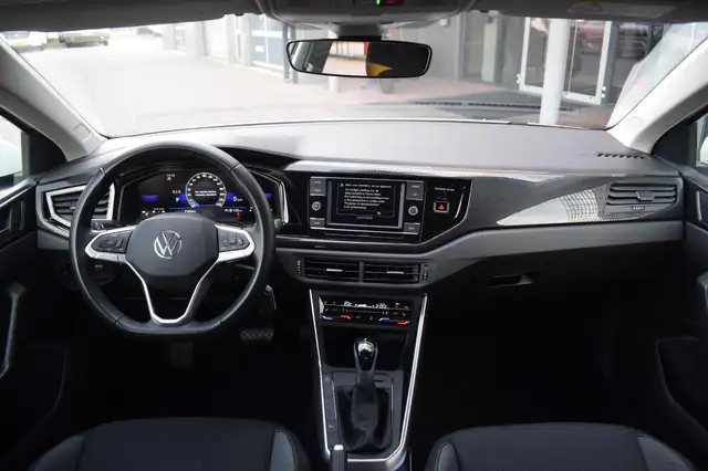 Volkswagen Polo view 12