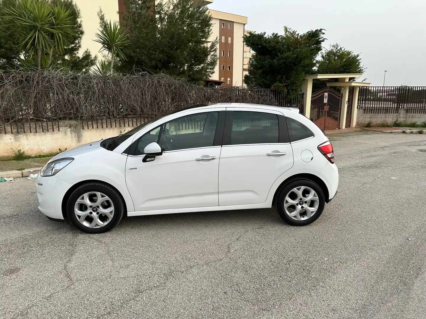 Citroen C3 1.6 bluehdi Monna Lisa (exclusive) 75cv my16 - 1