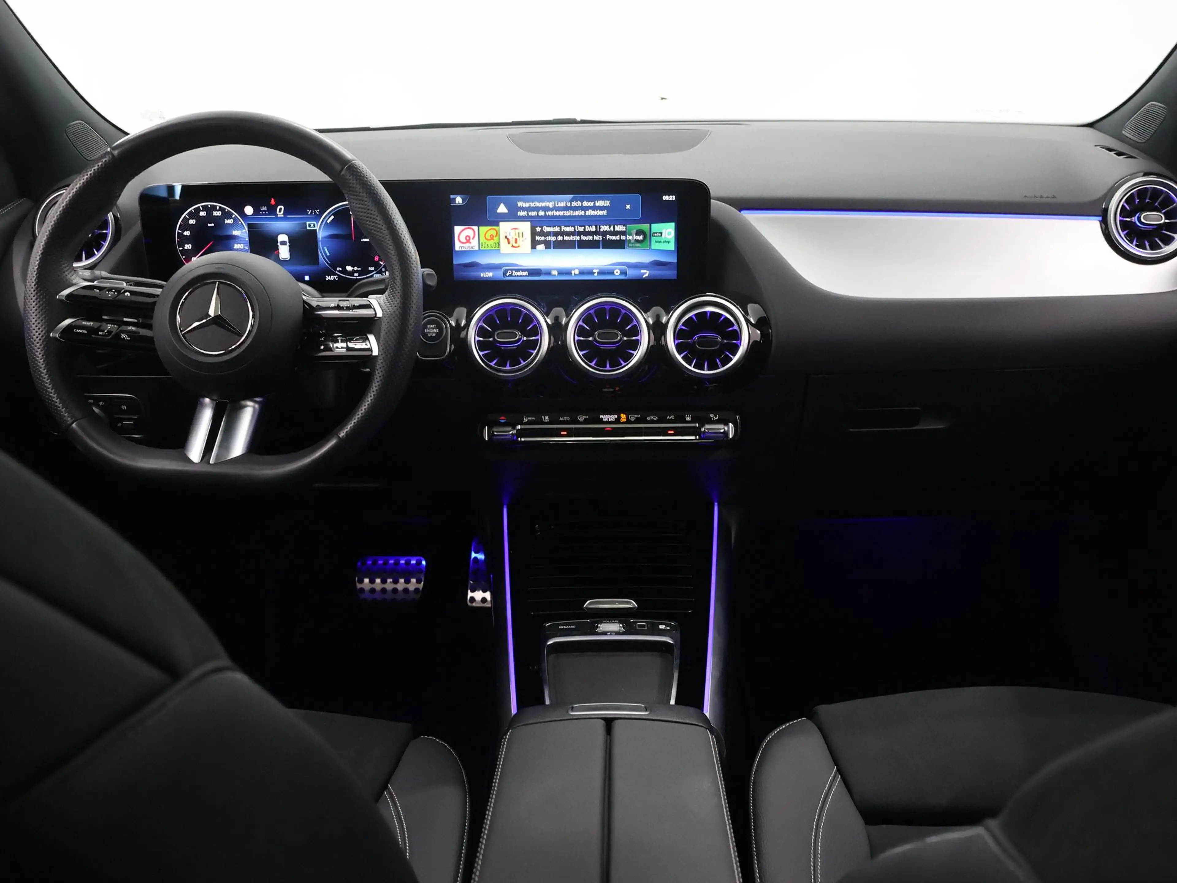 Mercedes-Benz GLA 250 e Star Edition AMG Line | Night | Panoramadak | Tr — photo 8