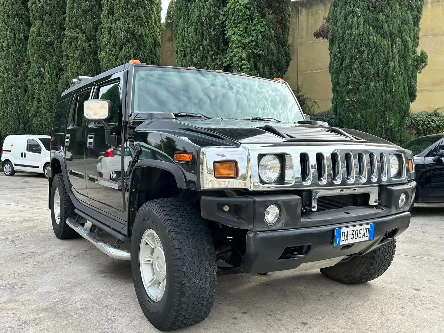 HUMMER H2 H2 6.0 V8 Luxury auto Černá - 1