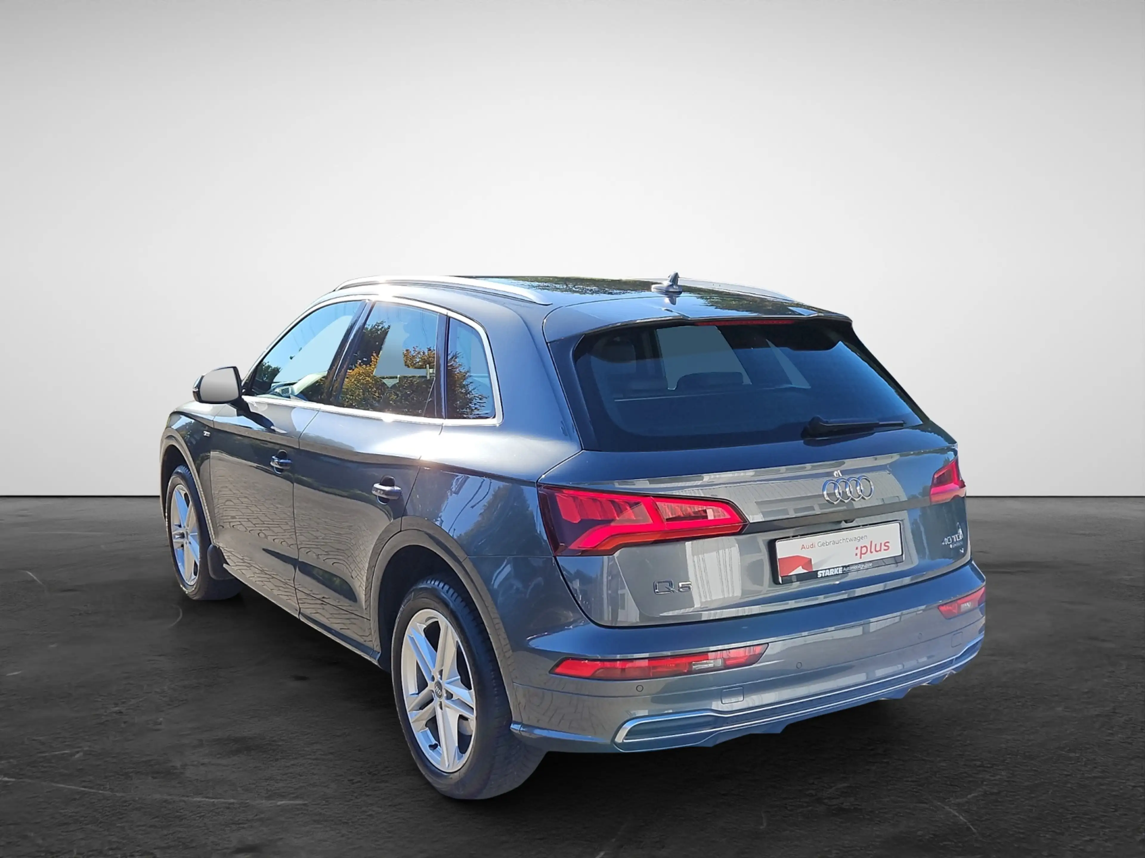Audi Q5 40 TDI S tronic quattro Sport S-line NaviPlus m... — photo 4