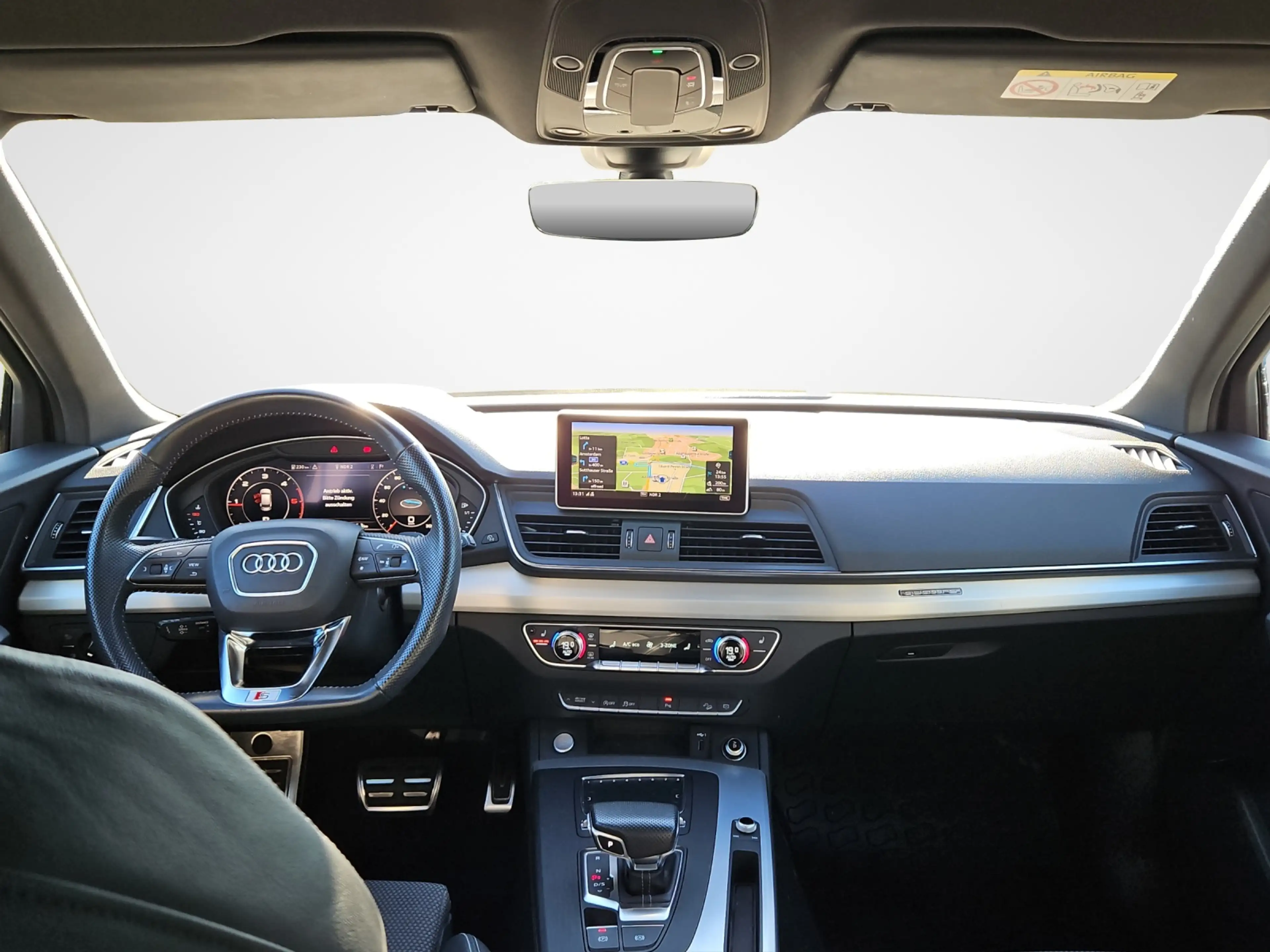 Audi Q5 40 TDI S tronic quattro Sport S-line NaviPlus m... — photo 8
