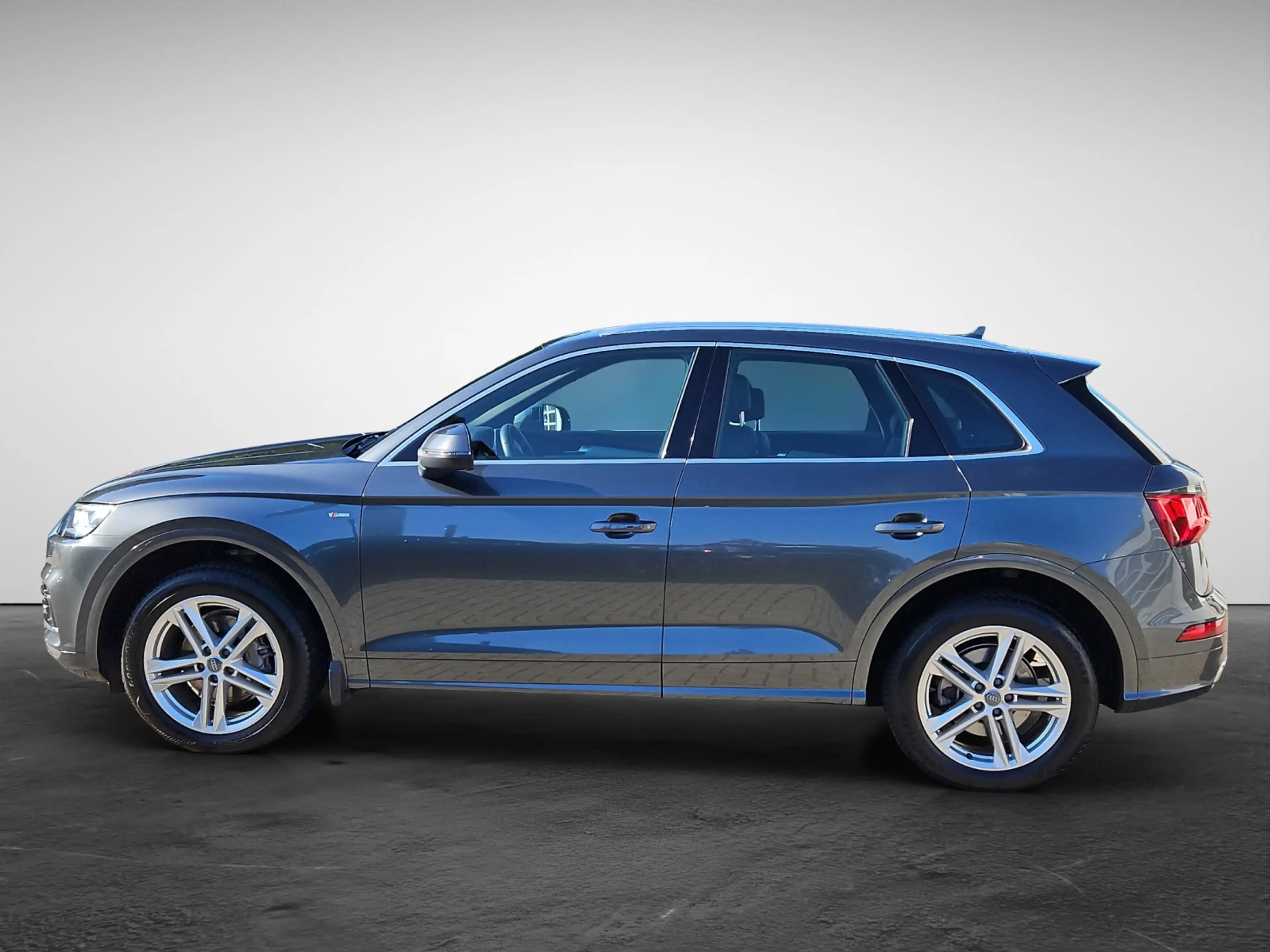 Audi Q5 40 TDI S tronic quattro Sport S-line NaviPlus m... — photo 3