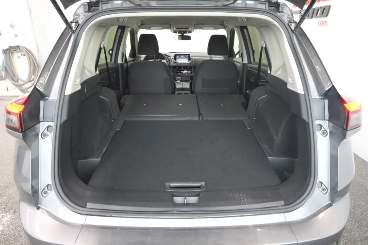 Nissan Rogue photo Nissan Rogue