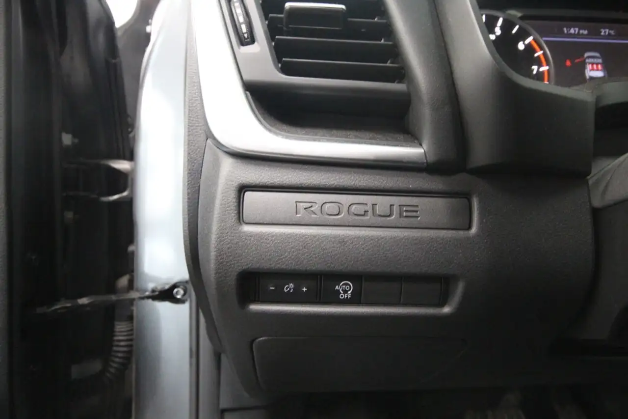 Nissan Rogue photo Nissan Rogue