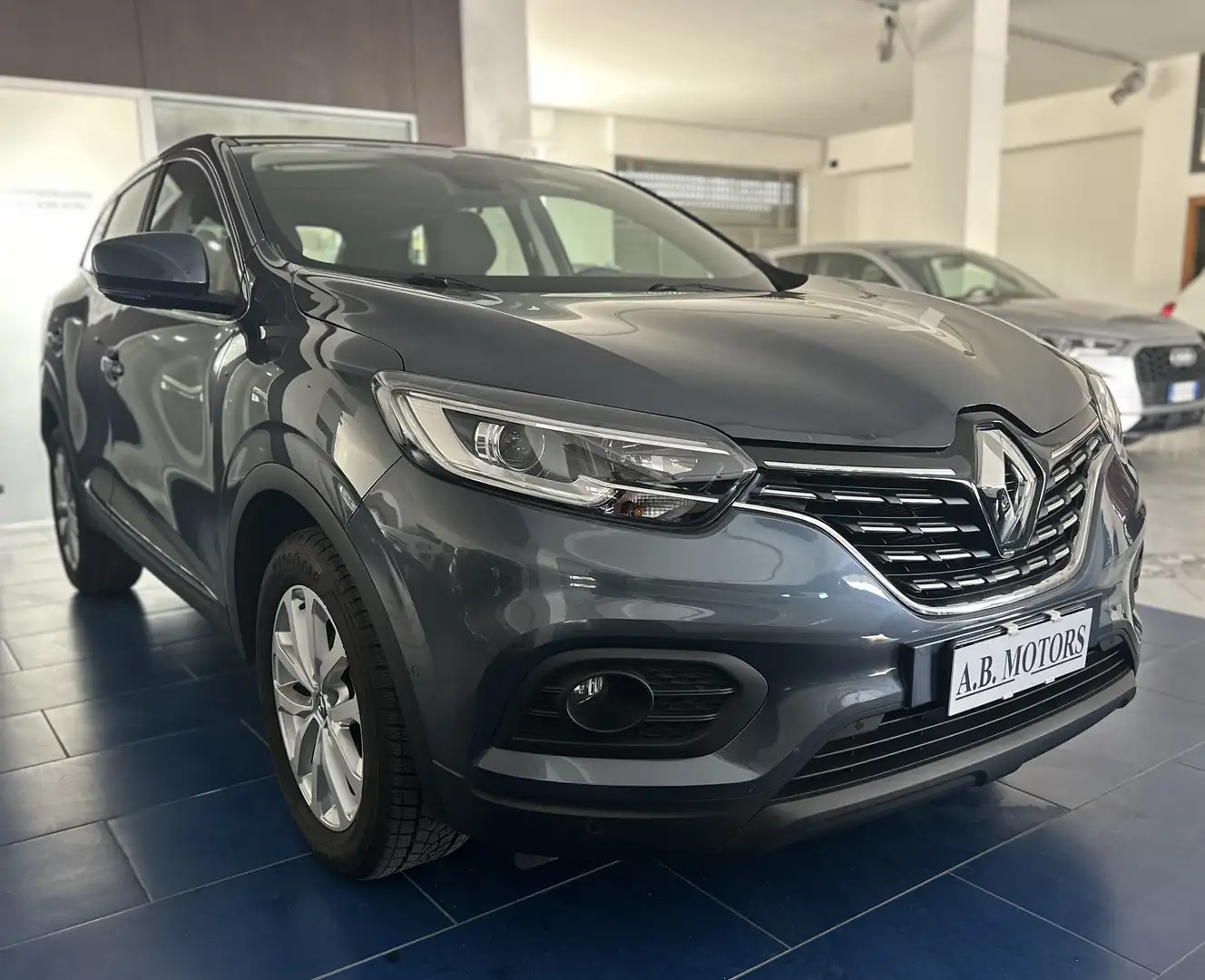 Renault Kadjar Kadjar  1.5 blue dci Business 115cv edc Grijs - 1