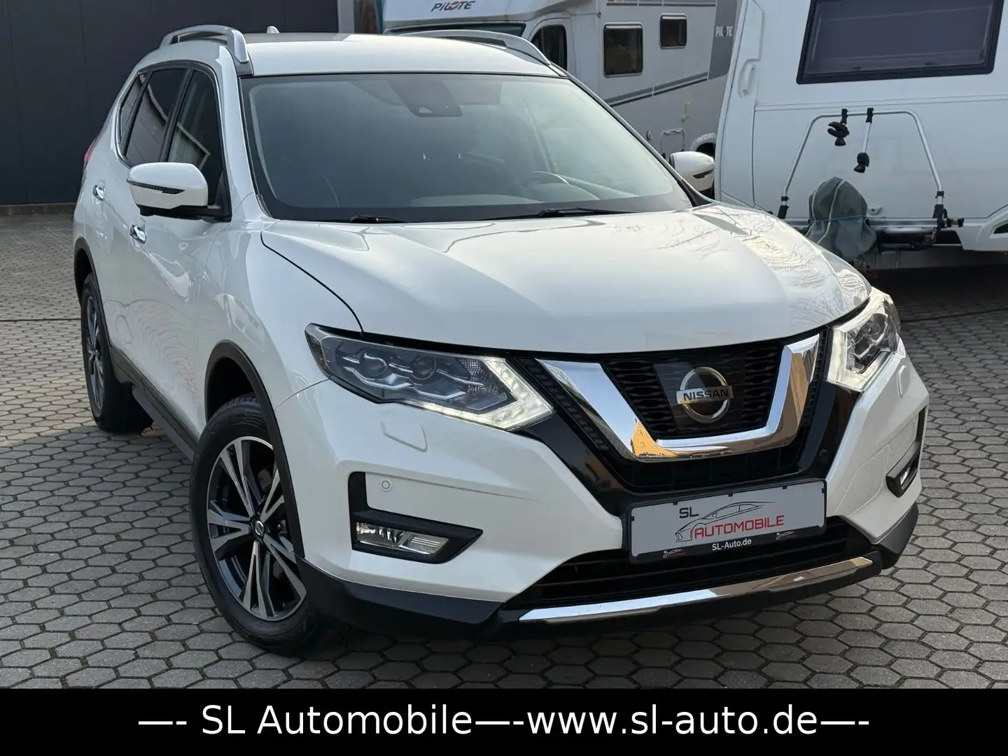 Nissan X-Trail 2,0 dCi Aut. N-Connecta 4x4 Navi Kam AHK Bianco - 1