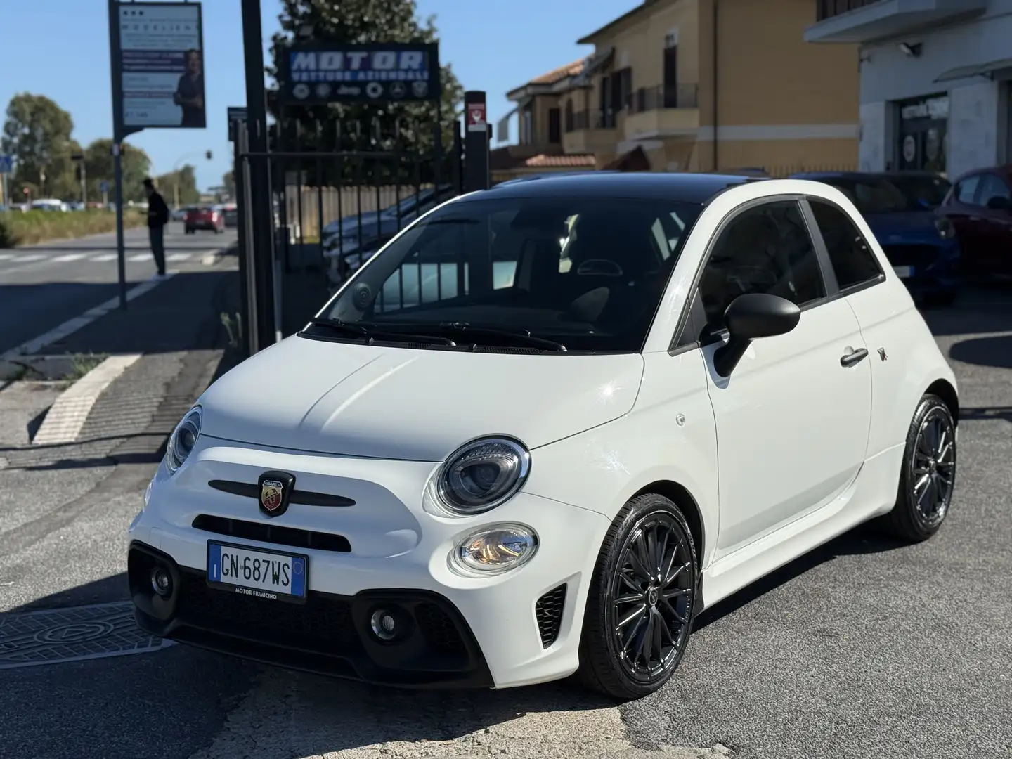 Abarth 595 Turismo 1.4 Turbo 165cv UFF. ABARTH ITALIA Blanc - 1