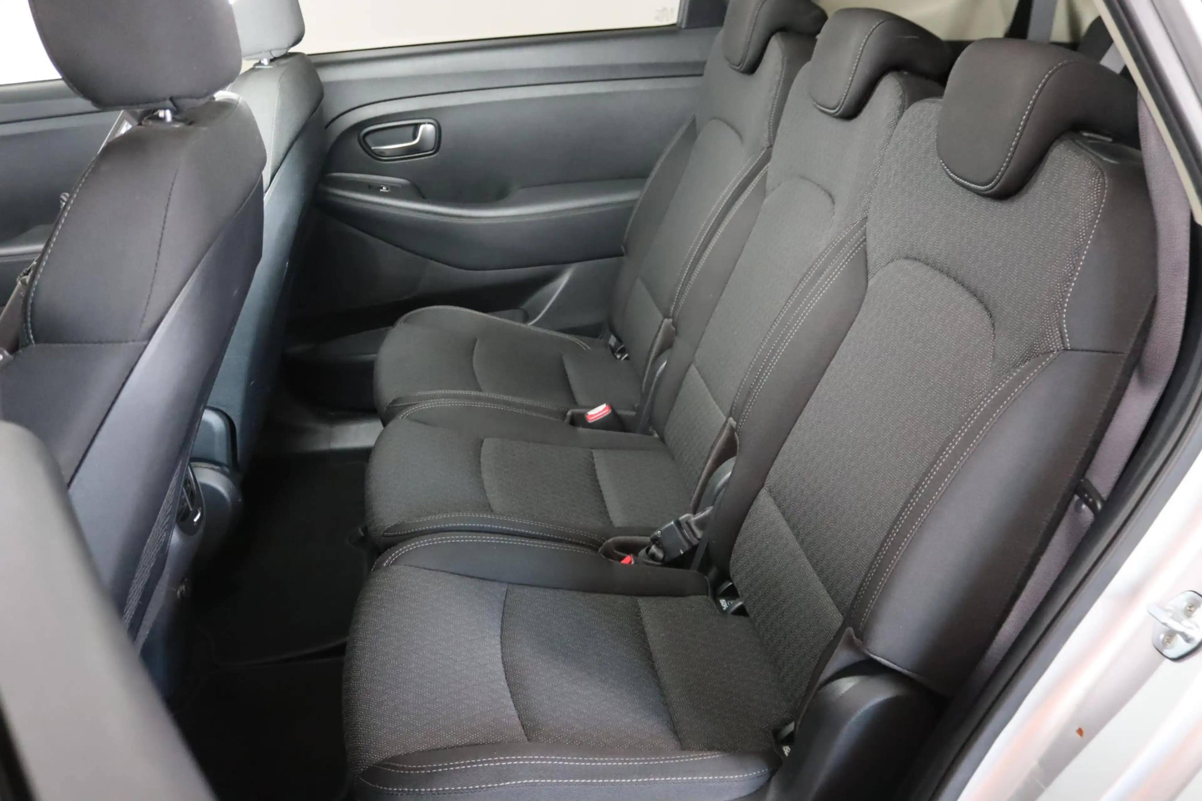 Kia Carens 1.6 GDi DynamicLine 7-Persoons, Apple Carplay/Andr — photo 5