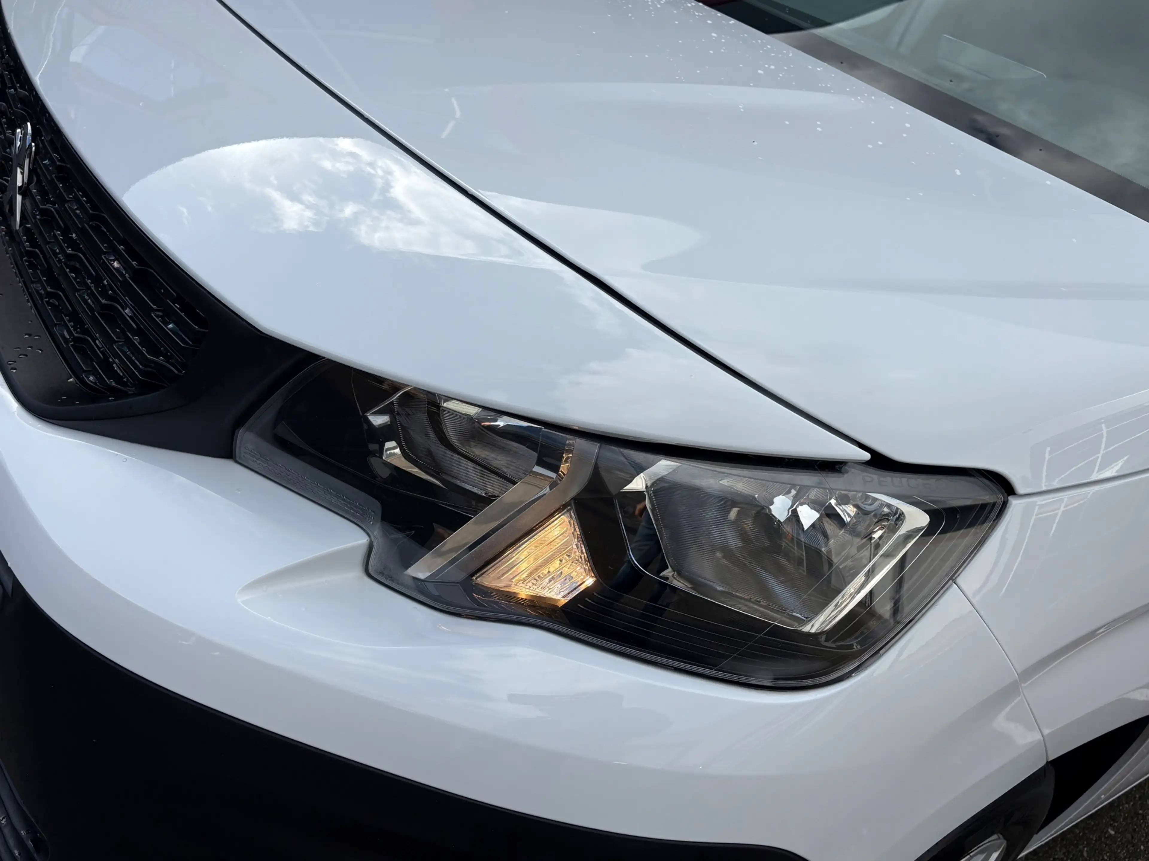Peugeot Partner 1.2 PureTech 110 S&S L1 Airco Navi Pdc A.camera Cr — photo 12