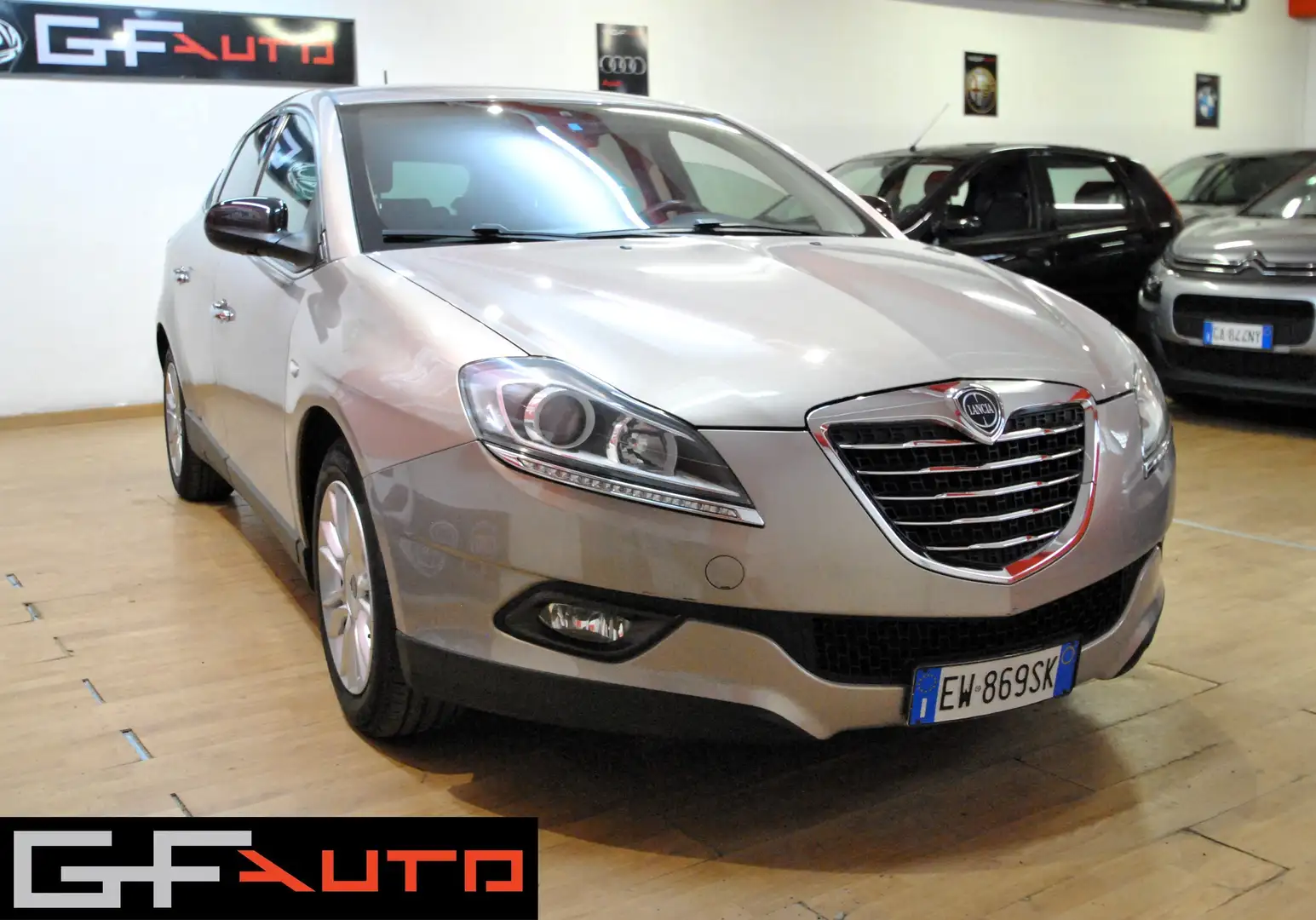 Lancia Delta Delta 1.4 tjt Platino ecochic Gpl 120cv*66.000 KM* Stříbrná - 2