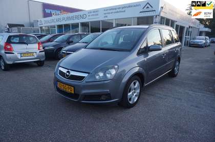 Opel Zafira 2.2 Executive,7 Persoons.