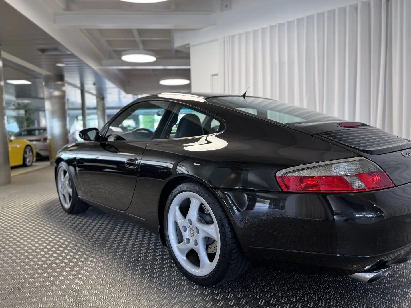 Porsche 911 (996) 300CH CARRERA 4 BV6 Noir - 2