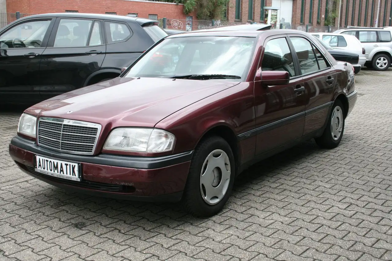 Mercedes-Benz C 180 |Oldtimer|Klima|Schiebedach|Autom.|1. Hd, foto 1
