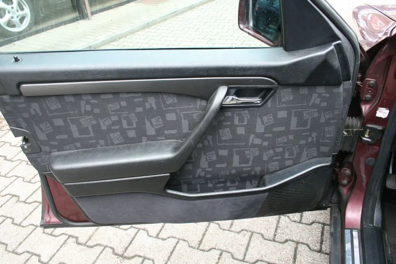 Mercedes-Benz C 180 |Oldtimer|Klima|Schiebedach|Autom.|1. Hd, foto 11