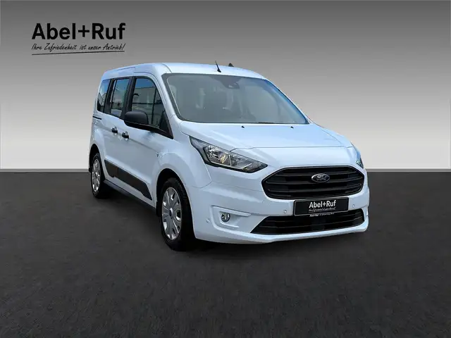 Ford Transit Connect view 6